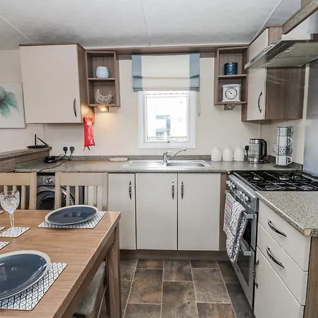 Vakantiehuis Plot 42 *